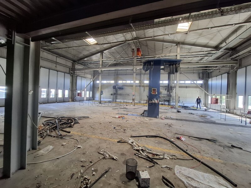Spatiu Distributie /productie 3800 mp -constructie /14.000 mp curte.
