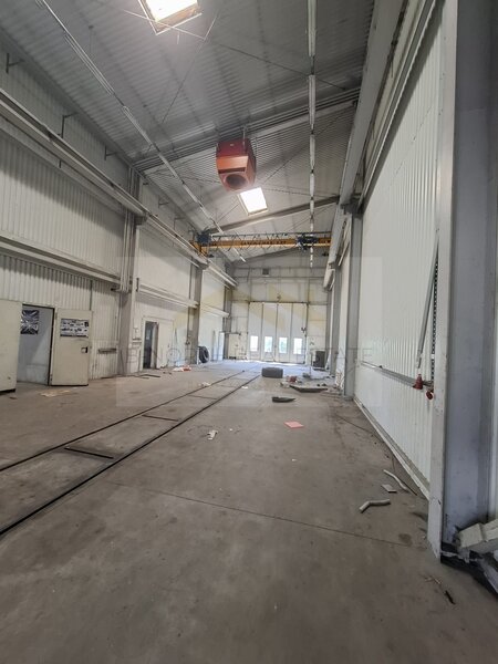 Spatiu Distributie /productie 3800 mp -constructie /14.000 mp curte.
